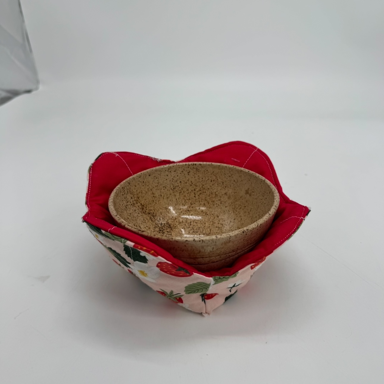 Bowl Cozy- Strawberry Fabric Brenda Rogers, bowl, bowl cozy, soup bowl cozy, red, pink, strawberries