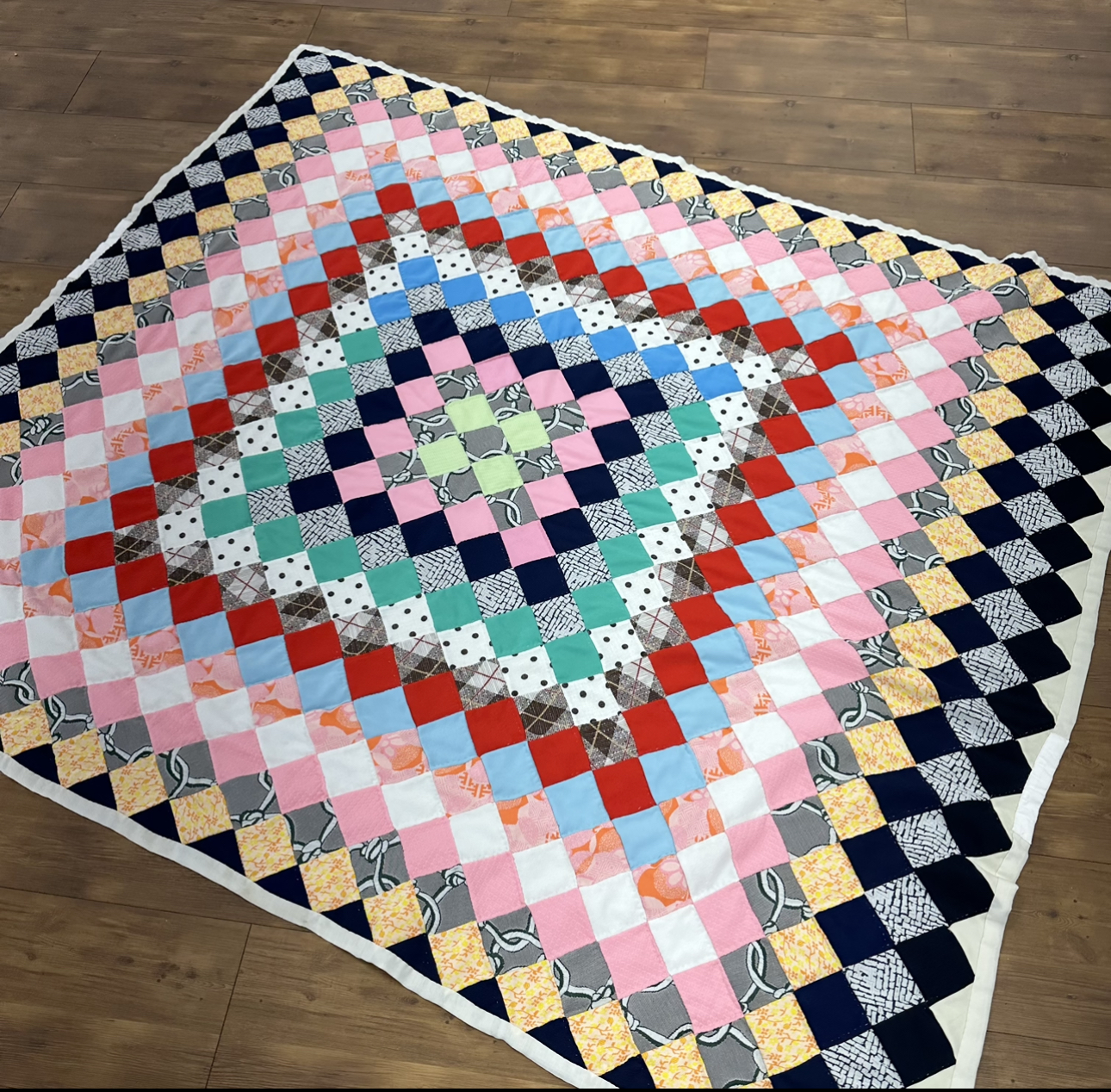 Momer Box Triangle Quilt momer box triangle quilt, sarah harris